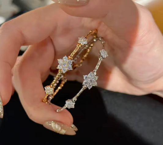 Luxe Snowflake Adjustable Bangle